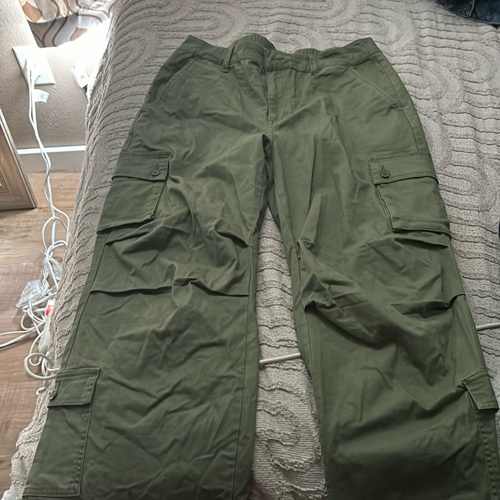 Green cargos